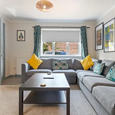 Bright Modern With Free Parking Pass The Keys *