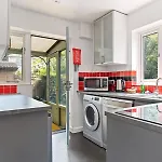 Bright Modern With Free Parking Pass The Keys * 约克
